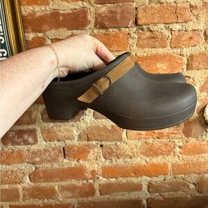 CROCS Brown and Tan Mules